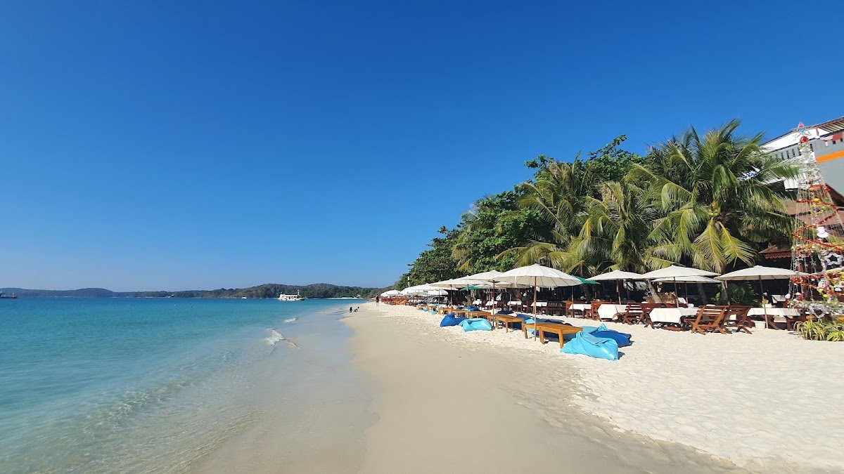 Sai Kaew Beach & Ao Phrao Bay