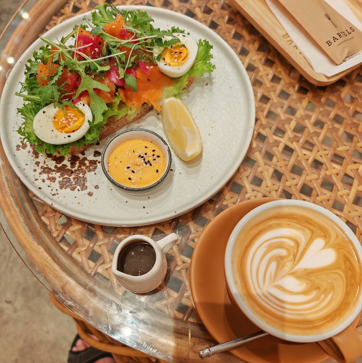 แกลเลอรีรูปภาพ — BARTELS Asok - Sourdough Sandwiches, Coffee & Juicery