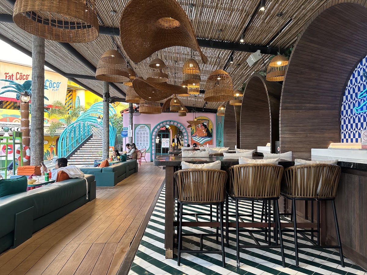 Photo Gallery — Fat Coco Seafood Club