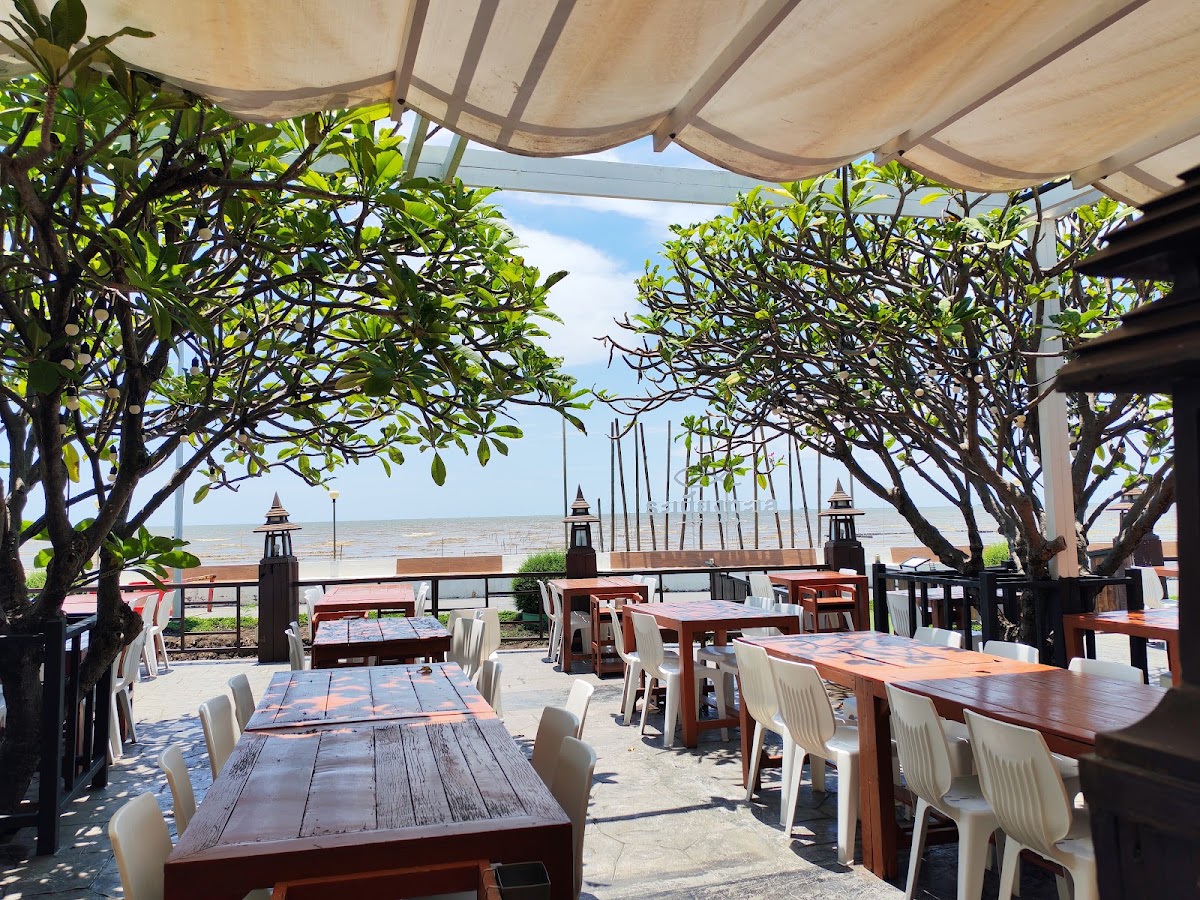 Photo Gallery — Rabieng Ta-le Restaurant