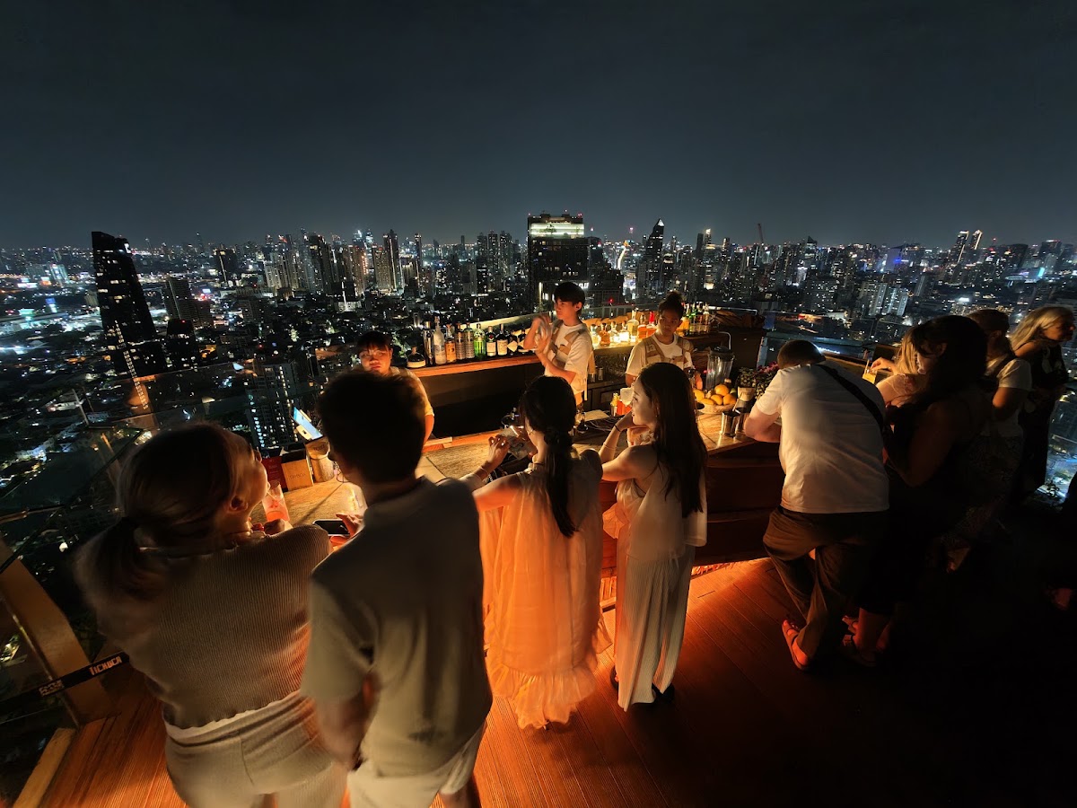 แกลเลอรีรูปภาพ — Tichuca Rooftop Bar