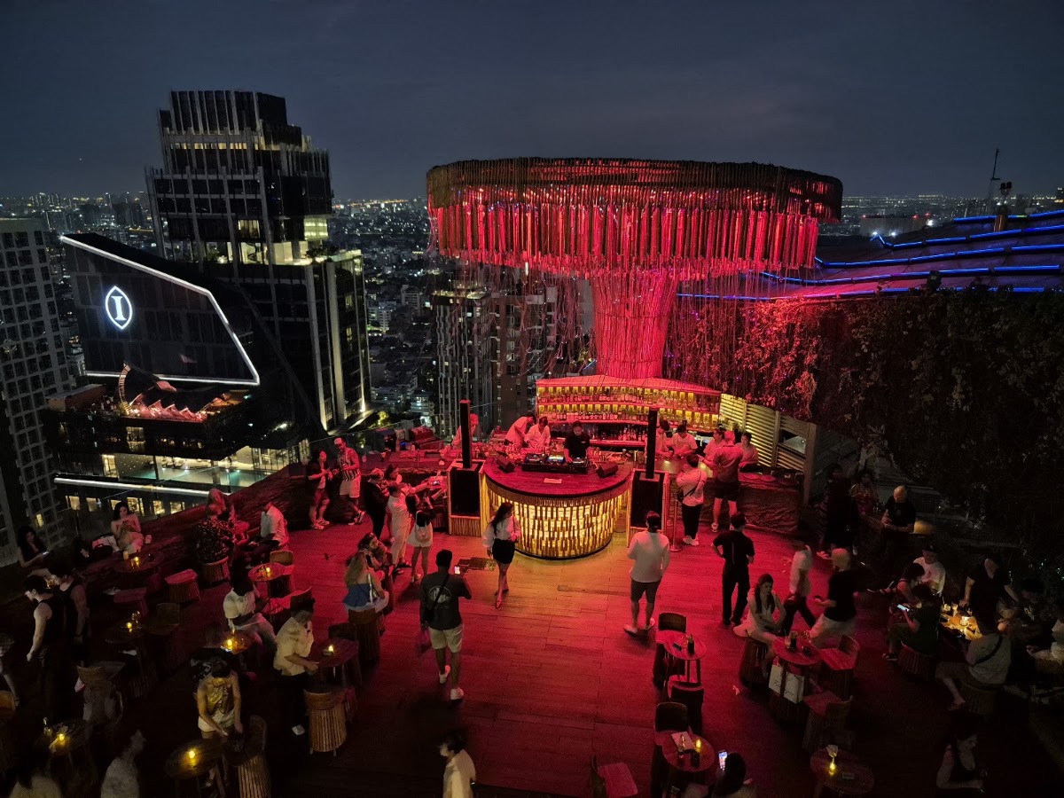 แกลเลอรีรูปภาพ — Tichuca Rooftop Bar