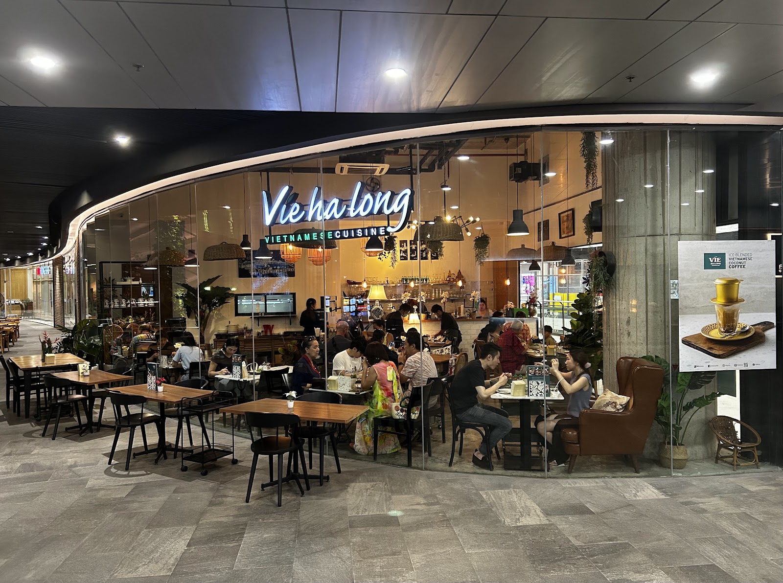 Vie Ha Long Vietnamese food