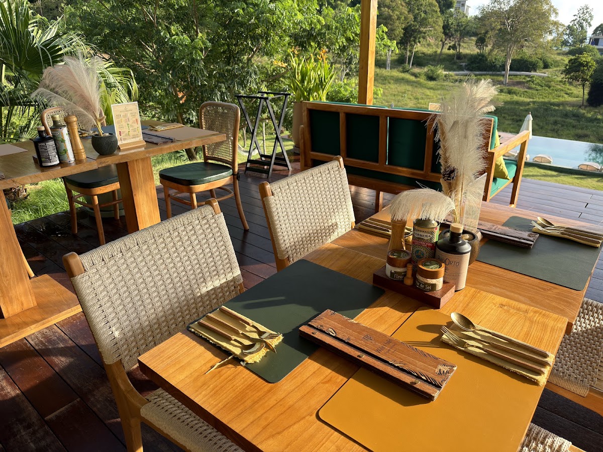แกลเลอรีรูปภาพ — Wild Child Organic Kitchen & Elephant Sanctuary Experience