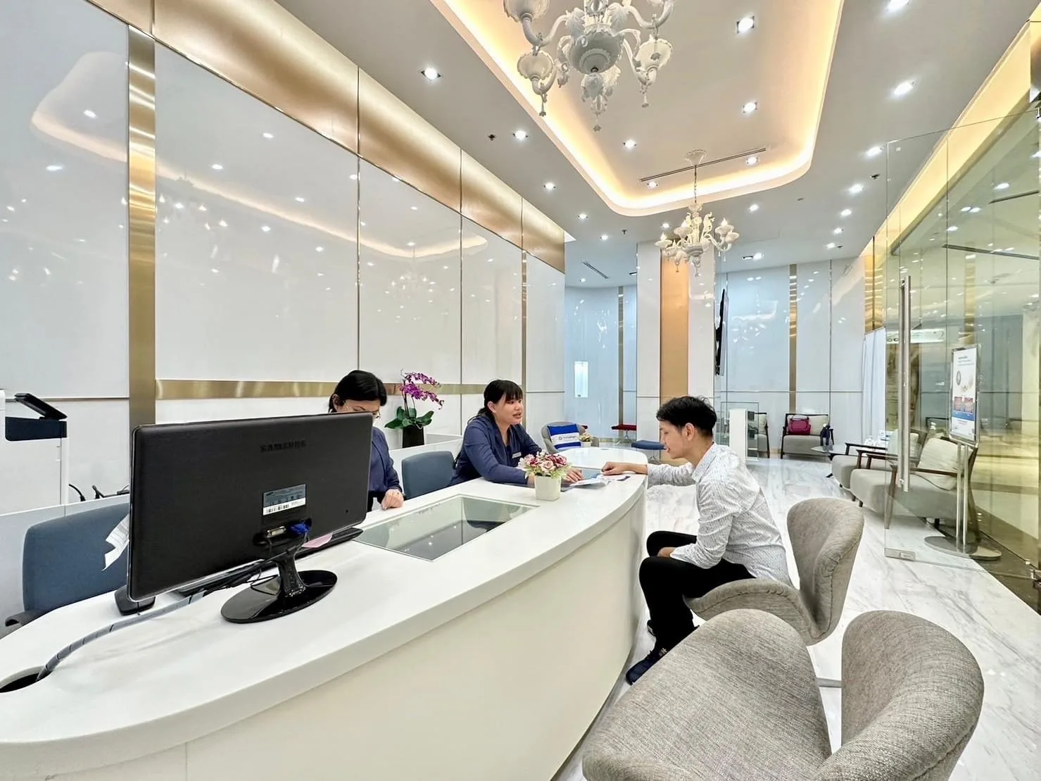 Photo gallery — Bangkok International Dental Center (BIDC)